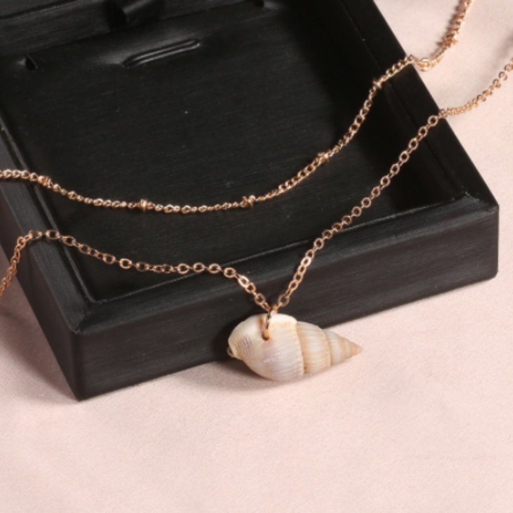 ๐โจ Shell Layered Necklace - Picture 2 of 4